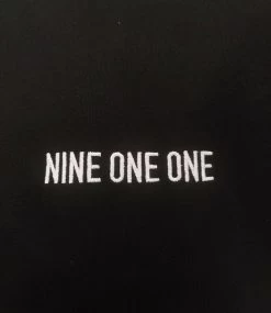 NINE ONE ONE NINE ONE ONE Emb Hoodie - Zwart -Skateboard Kortingswinkel nine one one nine one one emb hoodie zwart 2