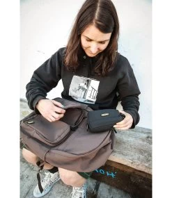 THEORIES OF ATLANTIS Ripstop Point And Shoot Pouch - Black -Skateboard Kortingswinkel theories of atlantis ripstop point and shoot pouch 4